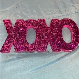 XOXO glitter decoration